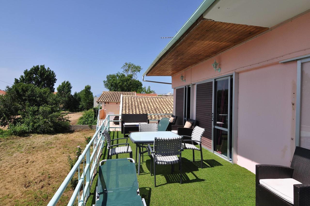 Pipitsa's * Roda (Corfu)